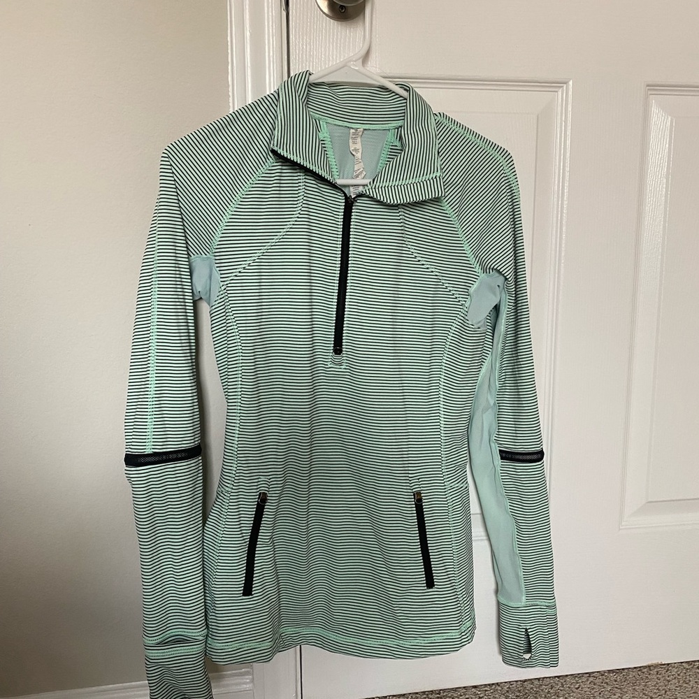 Lululemon long sleeves top